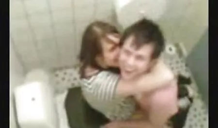 Бруклін Деніелс ruskoe porn з випадковим чуваком на сайті знайомств